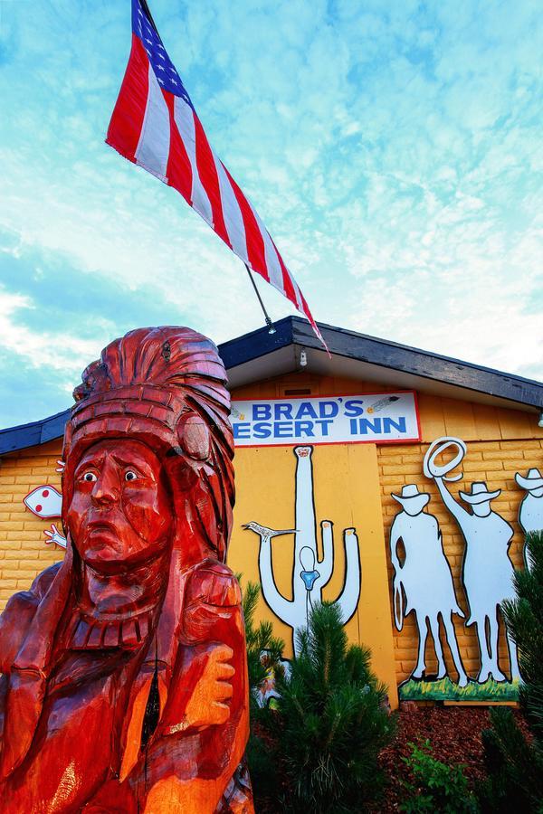 هولبروك Brad'S Desert Inn المظهر الخارجي الصورة